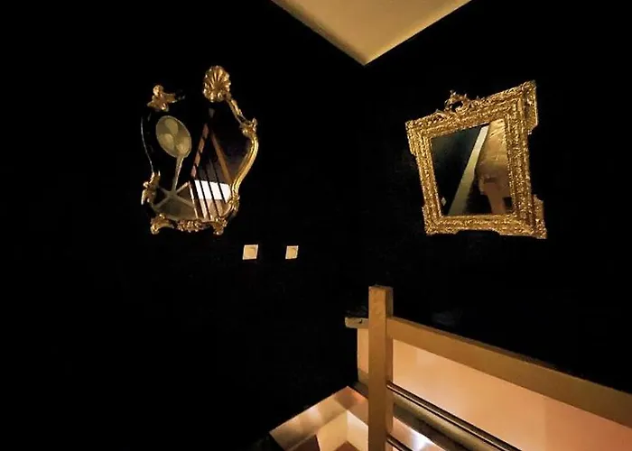 L'antre Vue - Jacuzzi Au Chateau 아파트 Belberaud